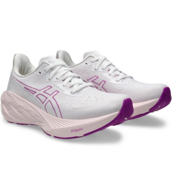 ASICS Women's NOVABLAST 4 Running Shoes Wide - Picture 1 of 5